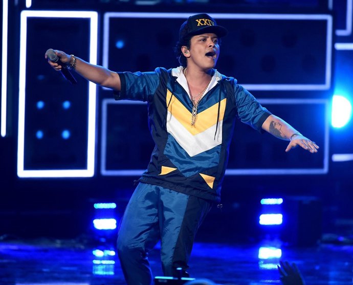 BRUNO MARS