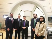 Page se reúne en Chicago con la empresa IBA para acercar la terapia sanitaria de protones