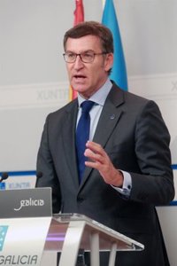 Feijóo dice no estar "preocupado" por que el Gobierno supeditase ayuda financiera a contratos con farmacéuticas