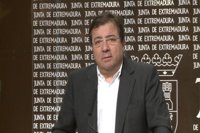 Vara ironiza con que Puigdemont "igual se quiere salir del mundo" y "donde la apetece irse a vivir es a Marte"
