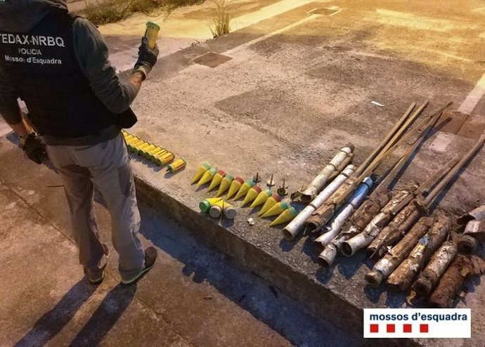Cohetes antigranizo incautados en Vilobí d'Onyar (Girona)