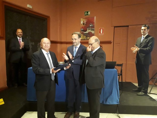 Homenaje a Miguel Contreras