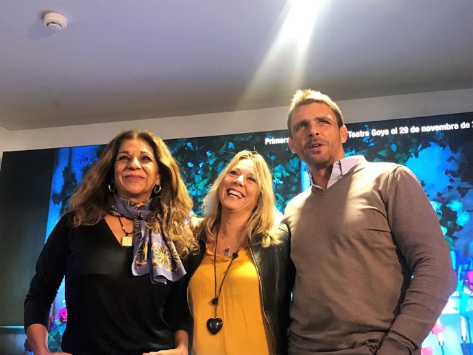 Lolita Flors, Tamzin Townsend, Luis Mottola
