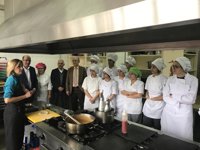 La Diputación pone en marcha la iniciativa piloto 'Los Productos de León en las cocinas de la FP' en el IES de Sahagún