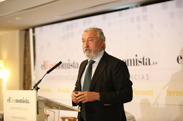Julio Gómez-Pomar interviene en una jornada sobre infraestructuras