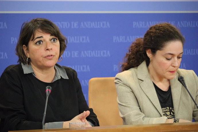 Elena Cortés e Inmaculada Nieto en rueda de prensa