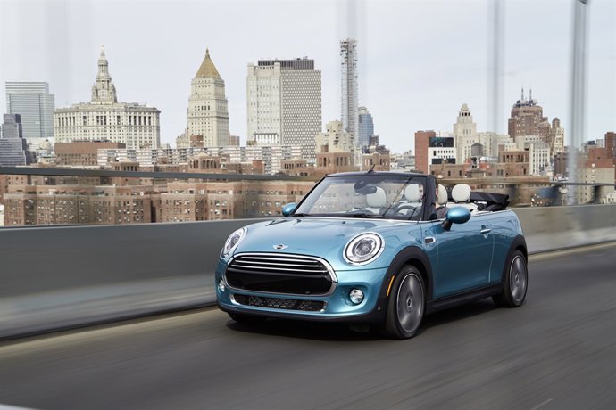 MINI Cooper Convertible