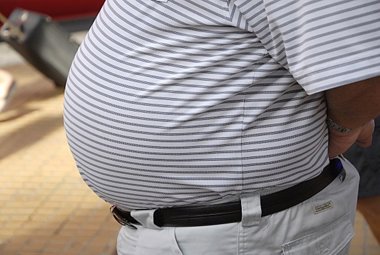 Foto: Más del 35% de los mayores de 65 años sufre obesidad y más del 45% sobrepeso (GETTY) 