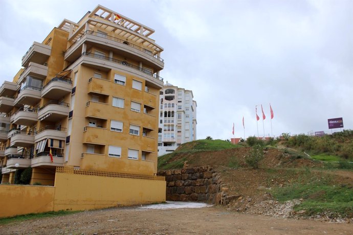 Muro de contención construido en estepona con cargo a avales recuperados Ayuntam