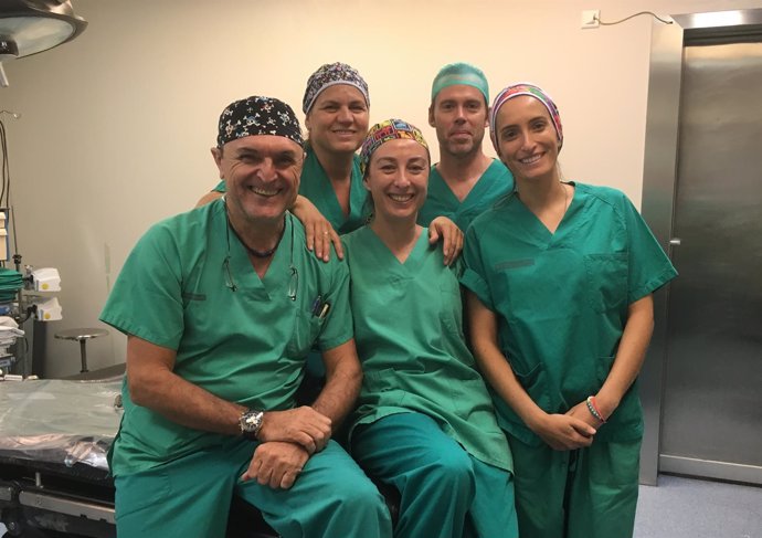 El equipo médico del Hospital Clínico de València