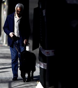Discapacidad, discapacitado, ciego, personas ciegas con perro guía, lazarillo