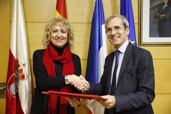 Díaz Tezanos se reúne con el embajador de Francia en España