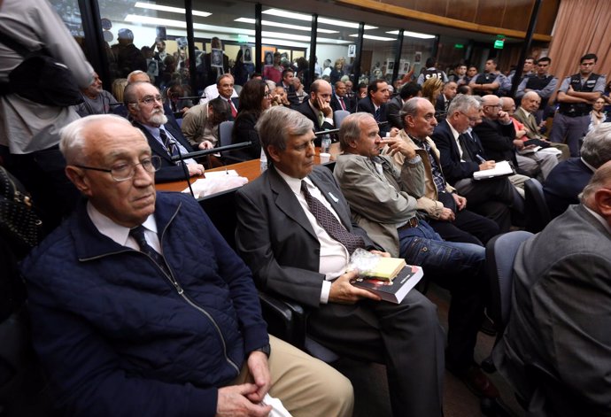 Juicio contra 54 acusados por los crímenes de la ESMA en Argentina