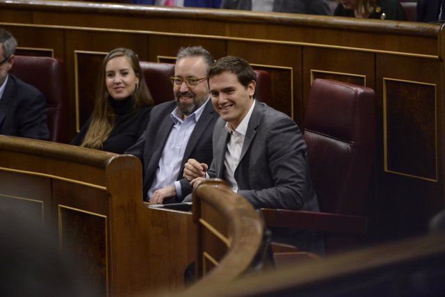 Albert Rivera y Juan Carlos Girauta en la sesión de control al Gobierno