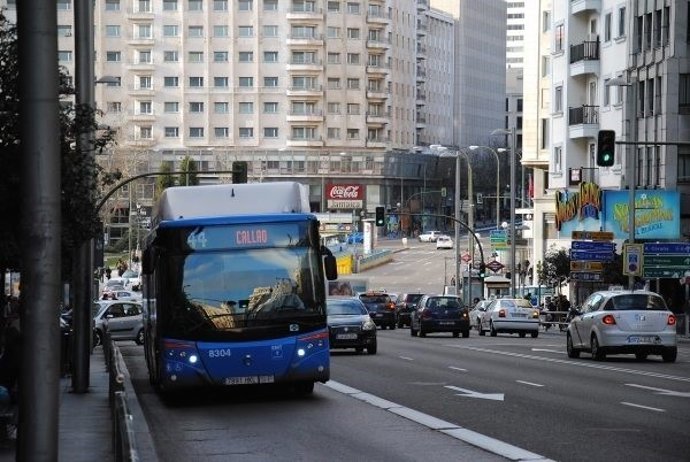 Un autobús de la EMT en Gran Vía