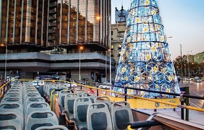 El Naviluz de la Empresa Municipal de Transportes