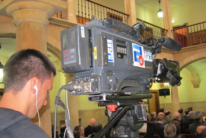 Cámara De RTPA Con Logo Reivindicativo