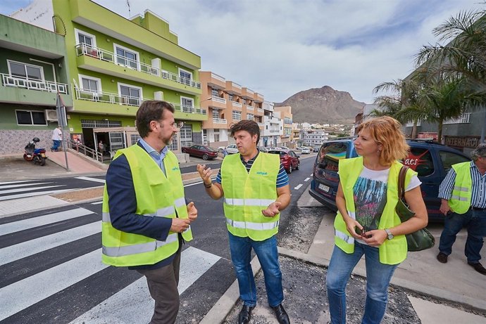 Nota De Prensa Y Fotografía: Arona Fibra Óptica