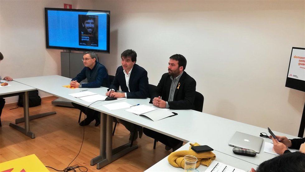 Responsable de finanzas de ERC, J.Roig, portavoz S.Sabrià, dirigente I.Peraire