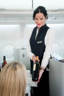 Iberia estrena nuevos vinos a bordo y en sus salas VIP