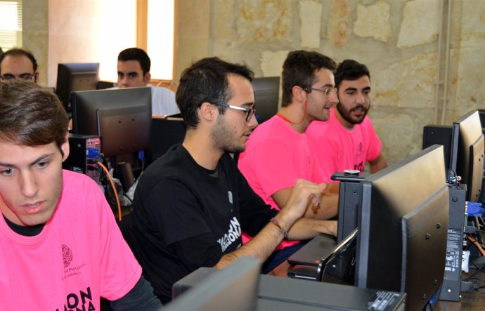 Participantes en el Hackaton Internacional.