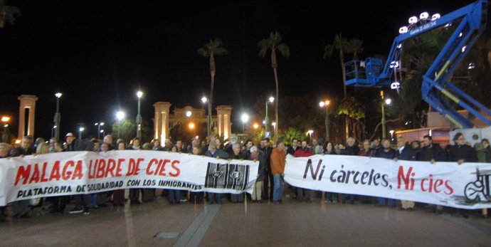 Concentración en Málaga rechazo al internamiento en la cárcel de Archidona 