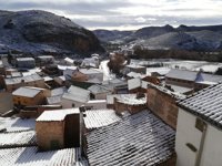 La nieve dificulta la circulación en varios tramos de carreteras de Aragón