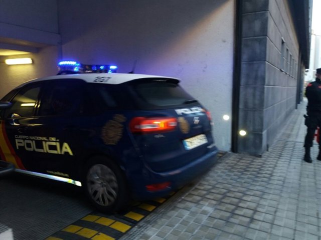 Los acusados de la supuesta violación grupal, conducidos por la Policía.