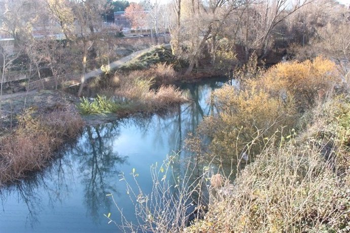 Sequía, río, agua