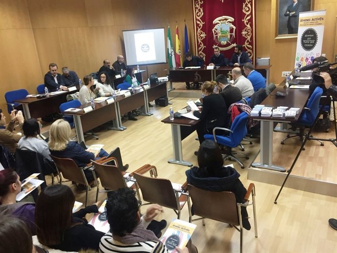 Encuentro sobre políticas de juventud