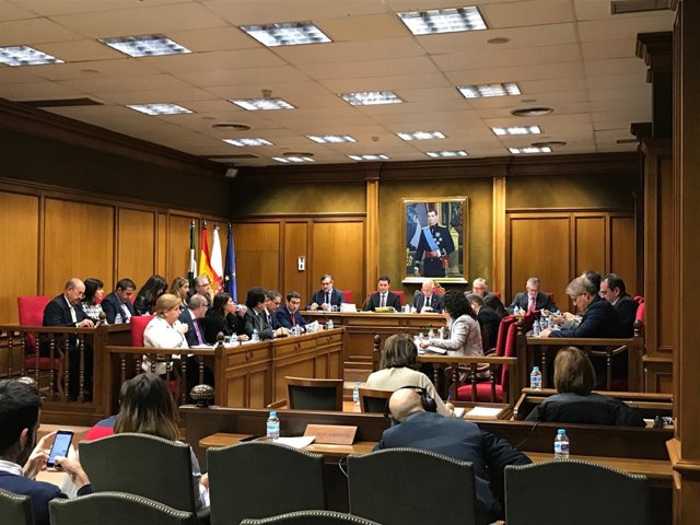 El Pleno aprueba la Norma de Asistencia Económica de la Diputación de Almería.