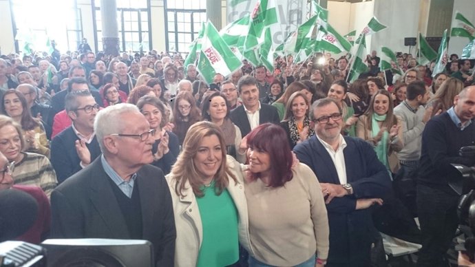 Susana Díaz junto a Rodríguez de la Borbolla, Escuredo y Micaela Navarro