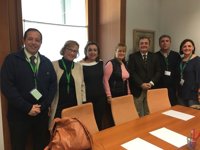 El PSOE valorará las propuestas de Satse y Confedampa para la implantación de la enfermera escolar