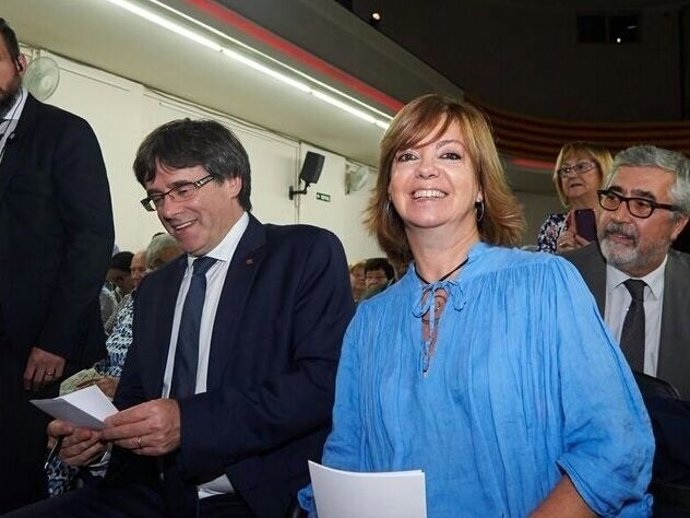 El pte.C.Puigdemont i la consellera cessada M.Borràs. 