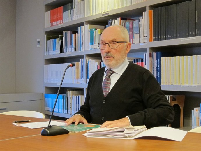 El síndic de Greuges R.Ribó                            