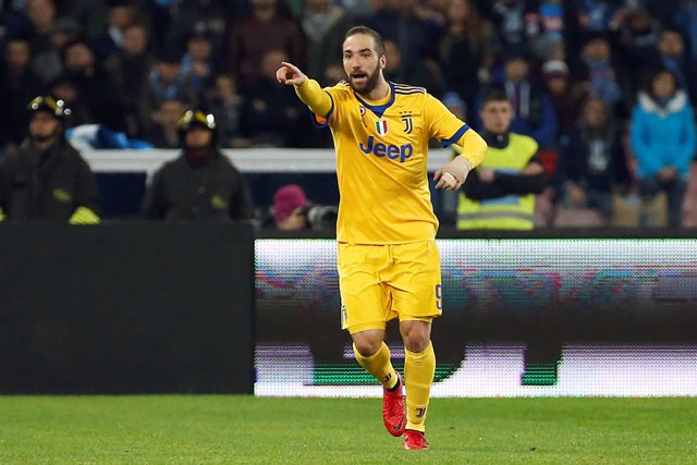 Gonzalo Higuaín celebra un gol con la Juventus