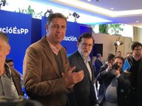 Rajoy duda de posibles pactos de PSC y Cs: "El PP es un valor seguro"