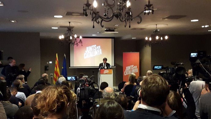 Carles Puigdemont en la presentación de JuntsxCat