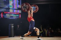 Andrés Mata bate el récord de España en Total Olímpico y termina quinto en -77kg en el Mundial