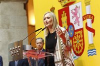 Cifuentes apuesta este año por una recepción de la Constitución "más austera" con dos tercios menos de invitados