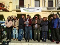 PSOE muestra su apoyo al sector pesquero de Barbate (Cádiz) y exige que la situación se trate como "una cuestión social"