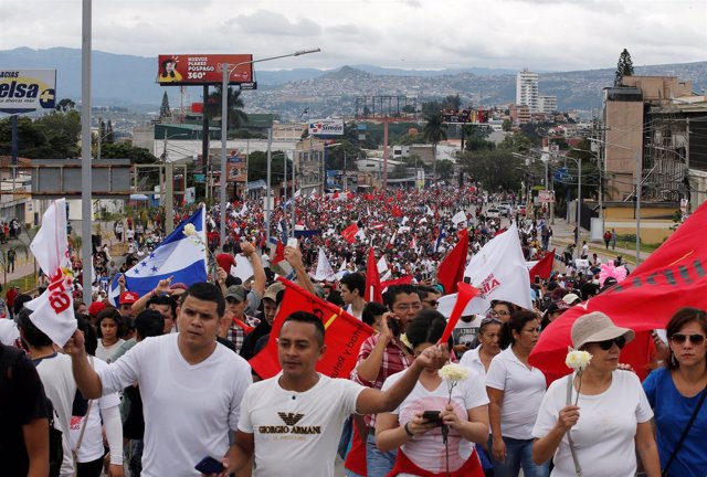 Manifestación a favor de Salvador Nasaralla en Honduras