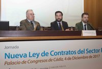 La Diputación de Cádiz celebra una jornada para formar a empleados públicos sobre la nueva Ley de Contratos