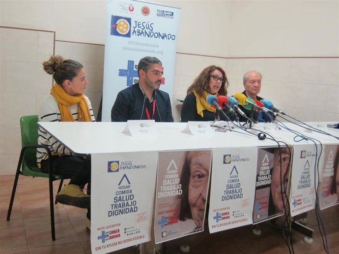 Responsables de proyectos de Jesús Abandonado junto al presidente José Moreno