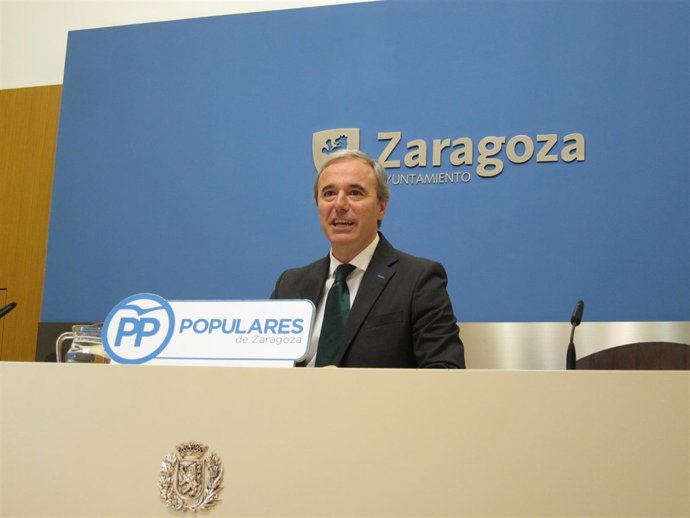 El portavoz del grupo del PP en el Ayuntamiento de Zaragoza, Jorge Azcón.
