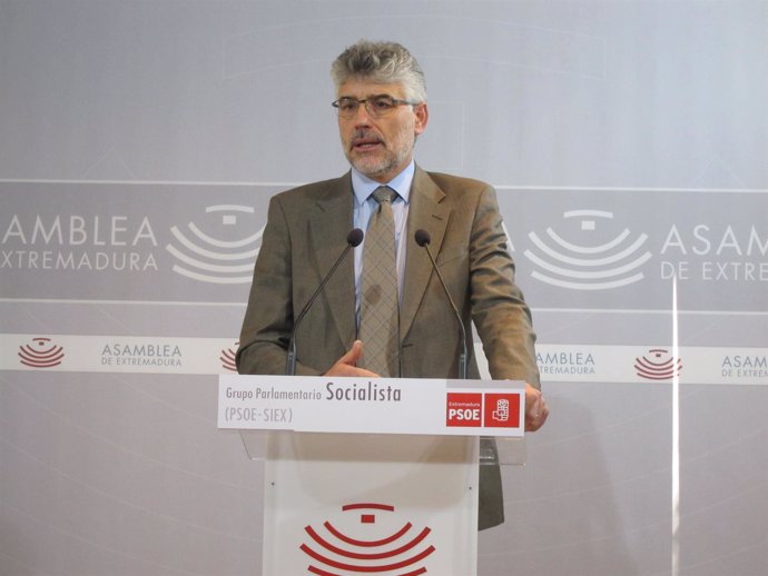 Valentín García                             