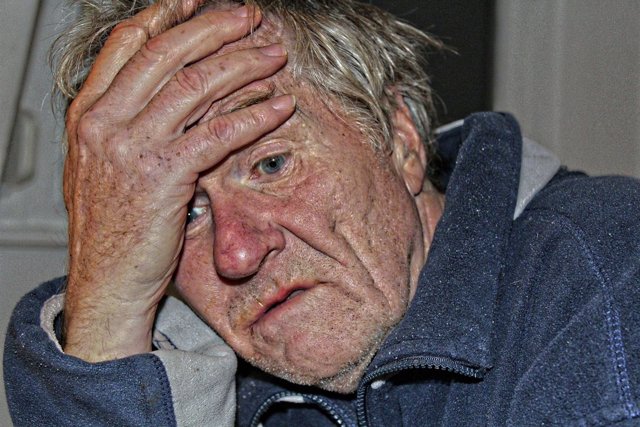 Hombre mayor, Alzheimer, demencia