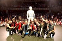La estatua de Michael Jackson se expone en Sevilla como anticipo de la llegada del musical 'I want you back'