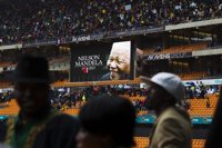 Denuncian el desvío de fondos para el desarrollo para los actos y material durante el funeral de Mandela