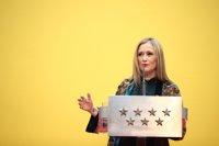 Cifuentes defiende la Constitución frente a quienes la consideran "enemiga": "España no se toca, España no se rompe"